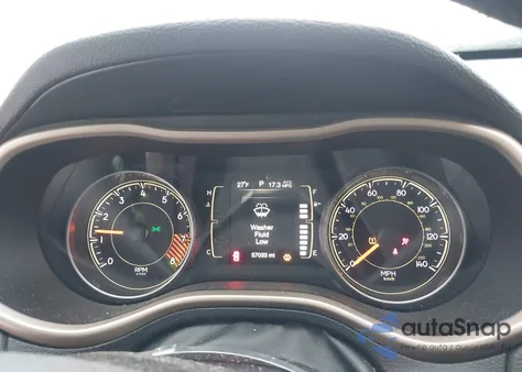 2015 Jeep Cherokee Latitude z USA, uszkodzony, nr VIN 1C4PJMCS1FW504272